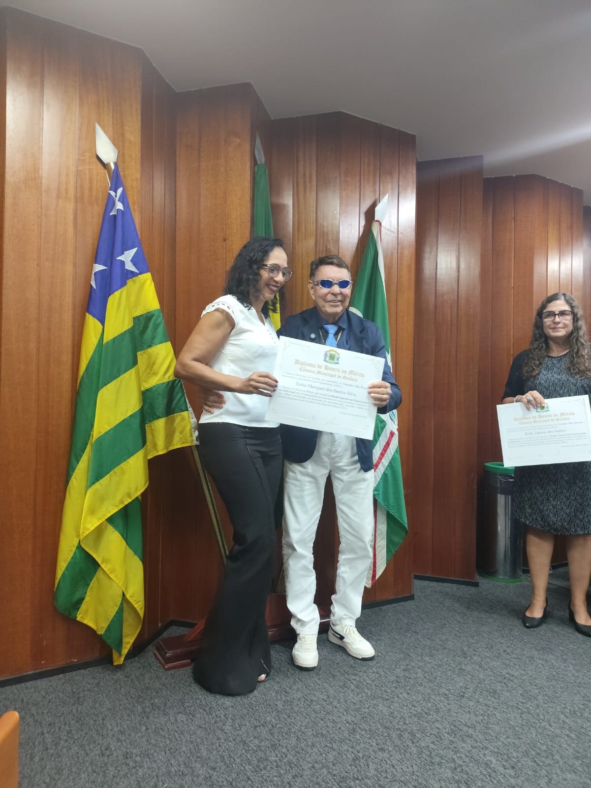 Entrega do Diploma de Honra ao Mérito na Câmara Municipal
